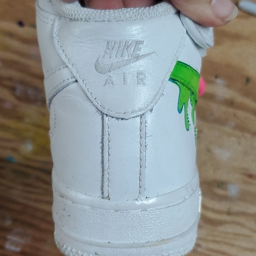Simpsons Nike Air High Top Sneakers 5Y  Vivid colors 2015 - Picture 9 of 11